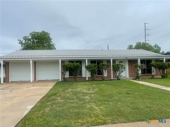 2006 Bon Aire Ave, Victoria, TX 77901