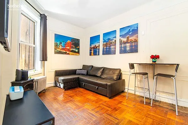 Sold by Sotheby's International Realty | media 2