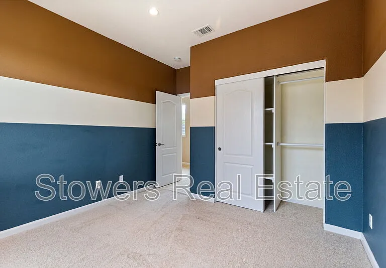 2512 Piccadilly Cir — Photo 33