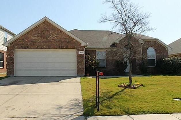 1st image of 878 Crockett Dr