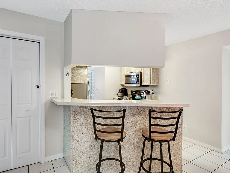 110 Cypress Way E #F8 — Photo 9
