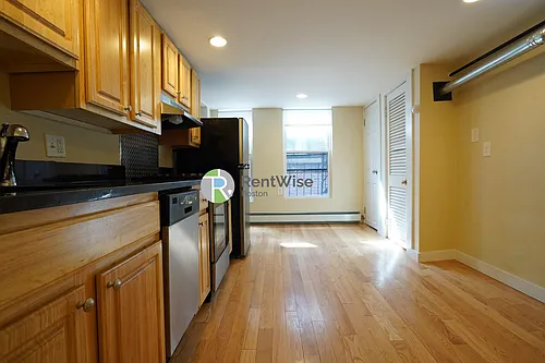 232 Cambridge St #12 Photo 1