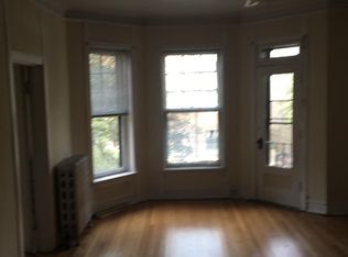 753 W Bittersweet Pl, Chicago, IL 60613