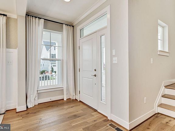 2nd image of 2724 Orchard Oriole Way