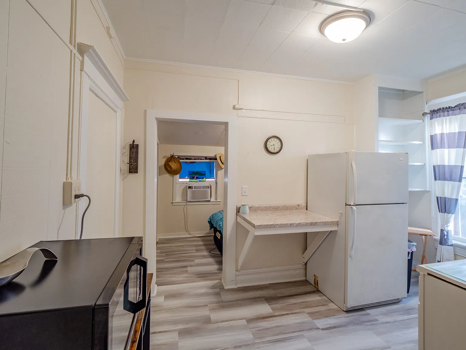 1 bed, 700 sqft, $795 — Photo 2