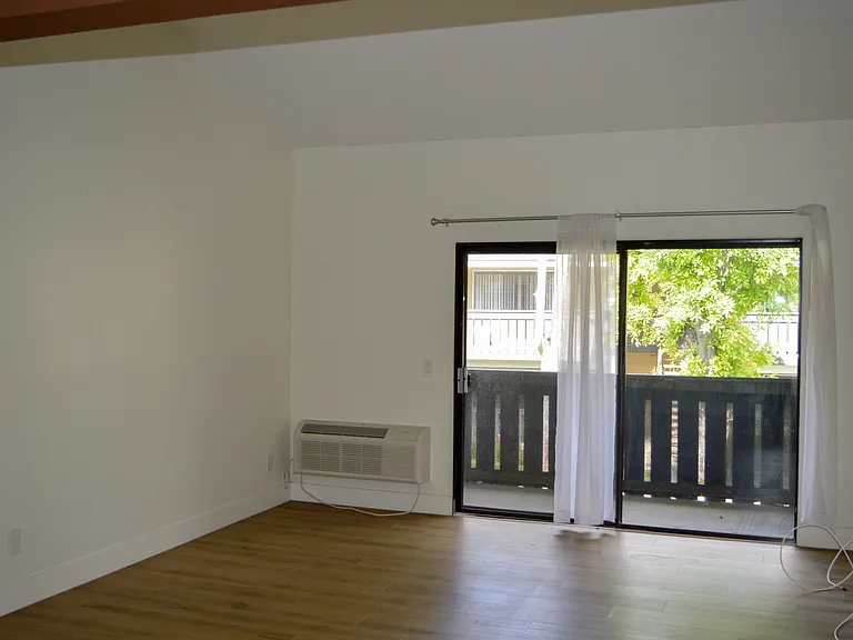 3535 Banbury Dr #178 — Photo 9