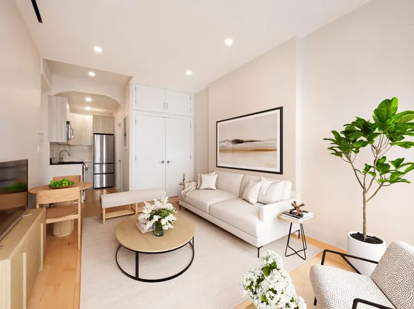 6 West 71st Street image 2 of 7