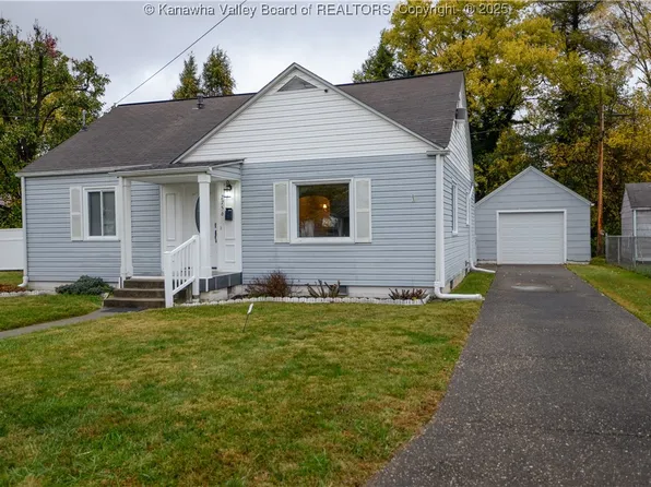 2756 Lincoln Ave, Saint Albans, WV 25177