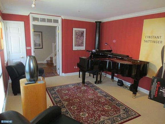 4th image of 1202 Lovering Ave
