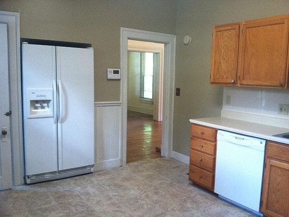 5th image of 106 N Jefferson St