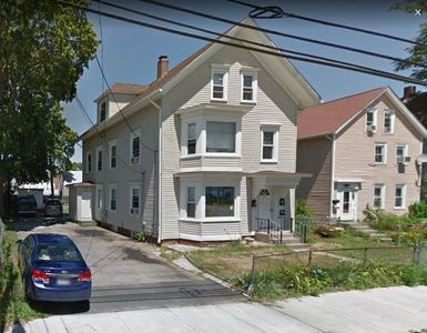 26 Pearl St, Attleboro, MA, 02703