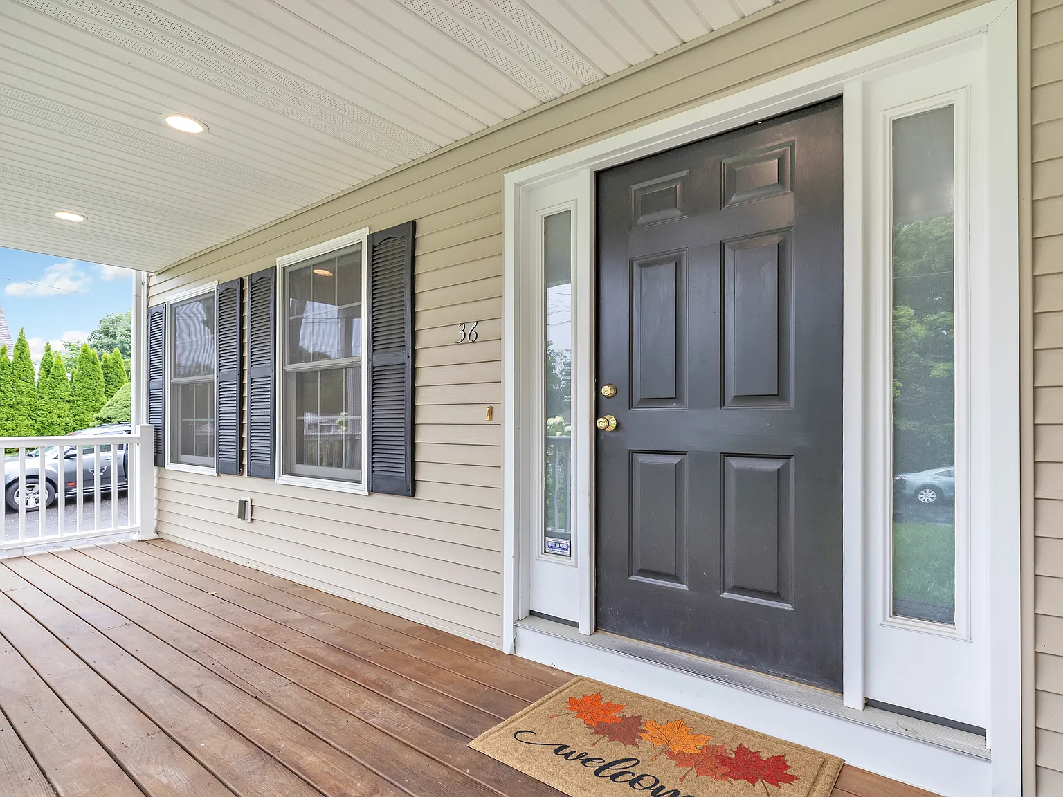 3 bed, 2.5 bath, 1858 sqft, $4,000 — Photo 2