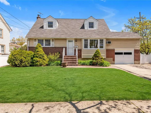 2 A Farnum Street #A, Lynbrook, NY 11563