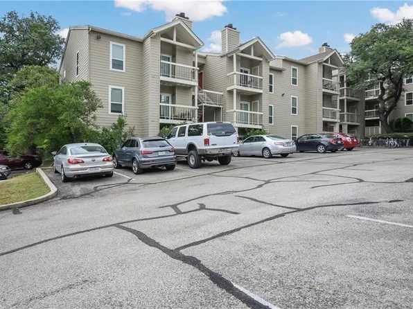 114 E 31st St APT 204, Austin, TX 78705