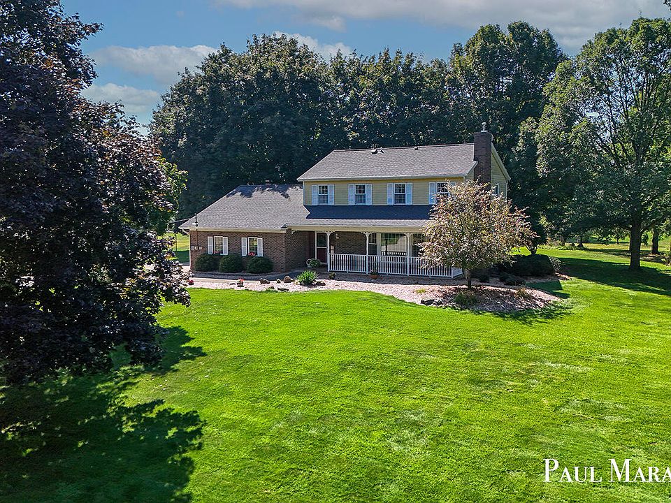 1st image of 816 Geneva Dr