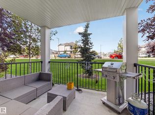 9351 Simpson Dr NW #3107, Edmonton, AB T6R0N4