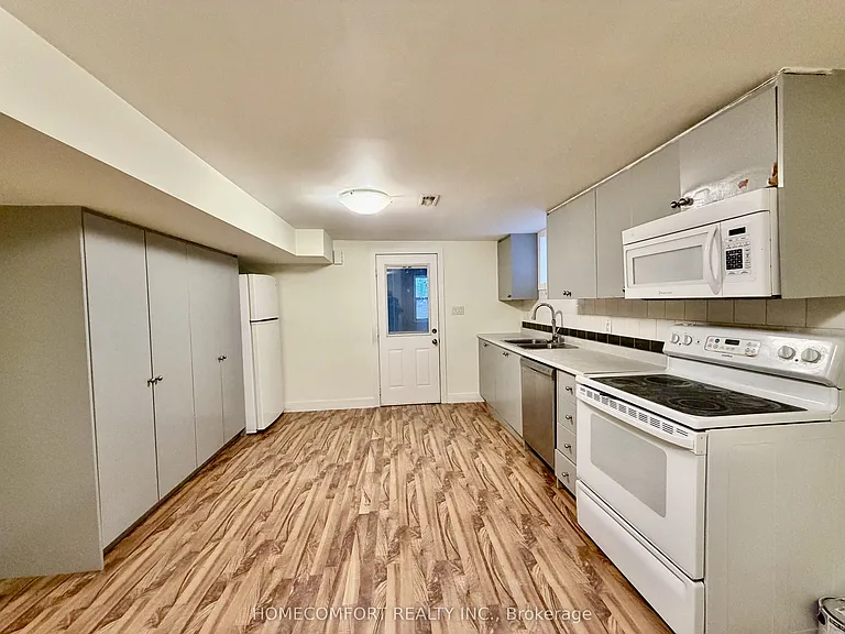 178 Rosemount Ave #LOWER — Photo 11