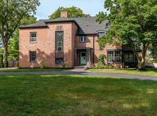 2014 Glenview Rd, Rockford, IL 61107