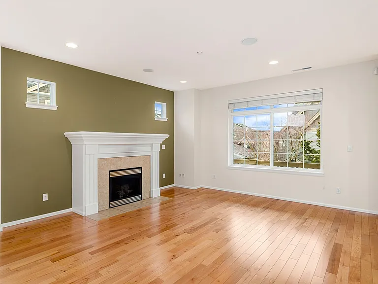1761 11th Ln NE #1223 — Photo 9