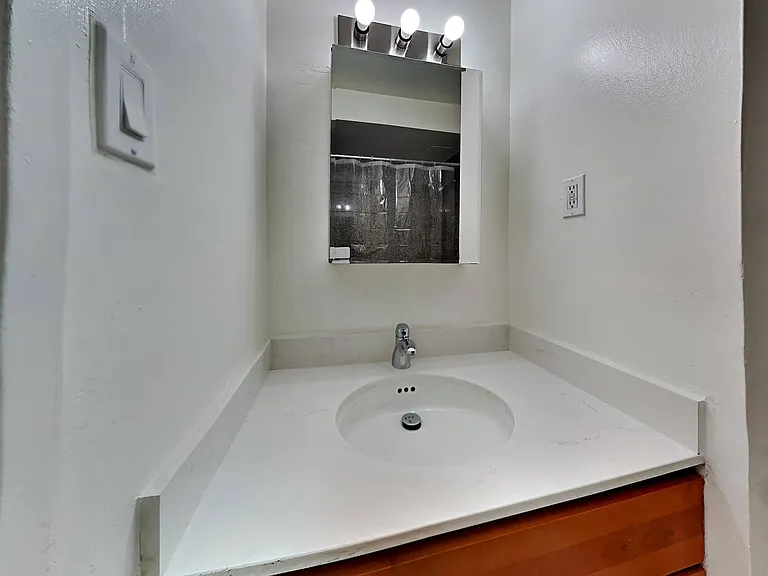 455 Eddy St — Photo 45