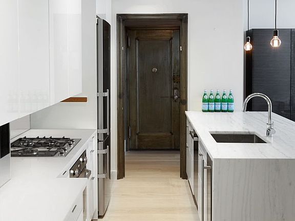 4th image of 123 W 93rd St APT 1F