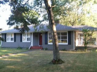 398 August Dr, Benton Harbor, MI 49022