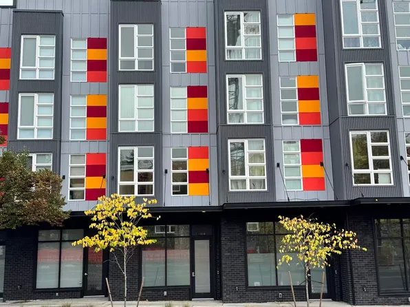 11208 Pinehurst Way NE, Seattle, WA 98125