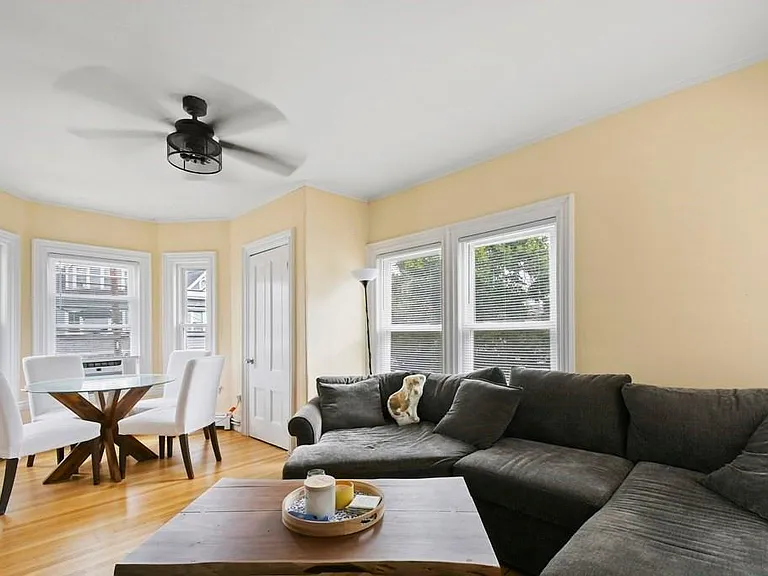 349 Crescent St #2 — Photo 4