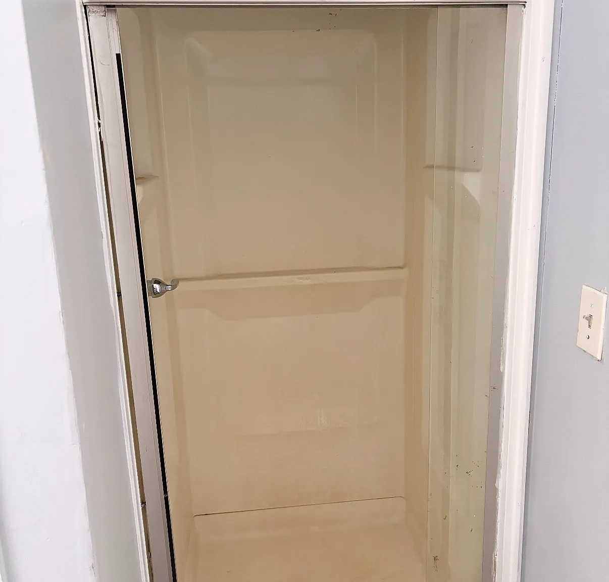 Studio, 600 sqft, $800 — Photo 3