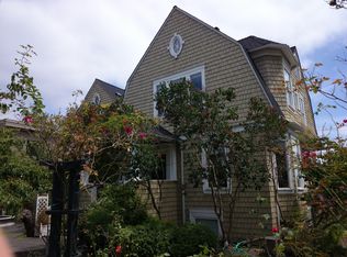 1600 35th Ave, Seattle, WA 98122