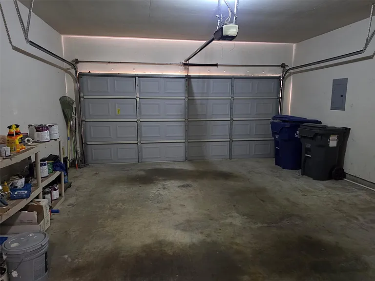 7002 Plaza Del Sol Dr #D — Photo 24