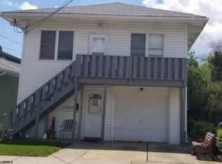 4 N Richards Ave, Ventnor, NJ 08406