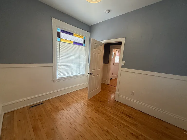 690 Lowry Ave NE #1 — Photo 5