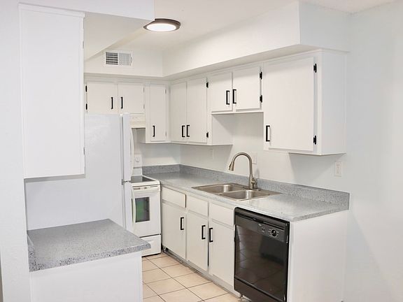 3rd image of 2026 S Hammond Dr #122-108