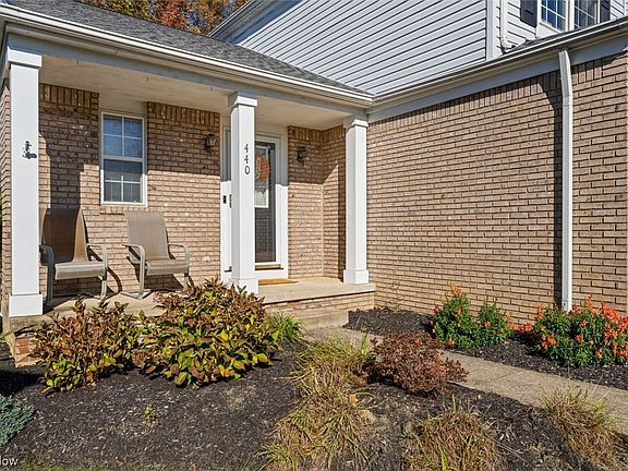 2nd image of 440 Canterbury Ln