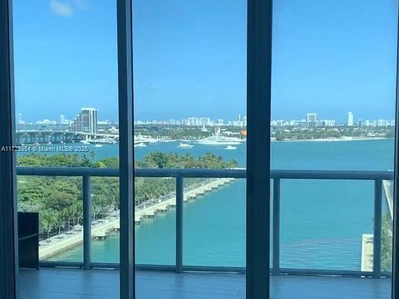 5th image of 888 Biscayne Blvd APT 1021