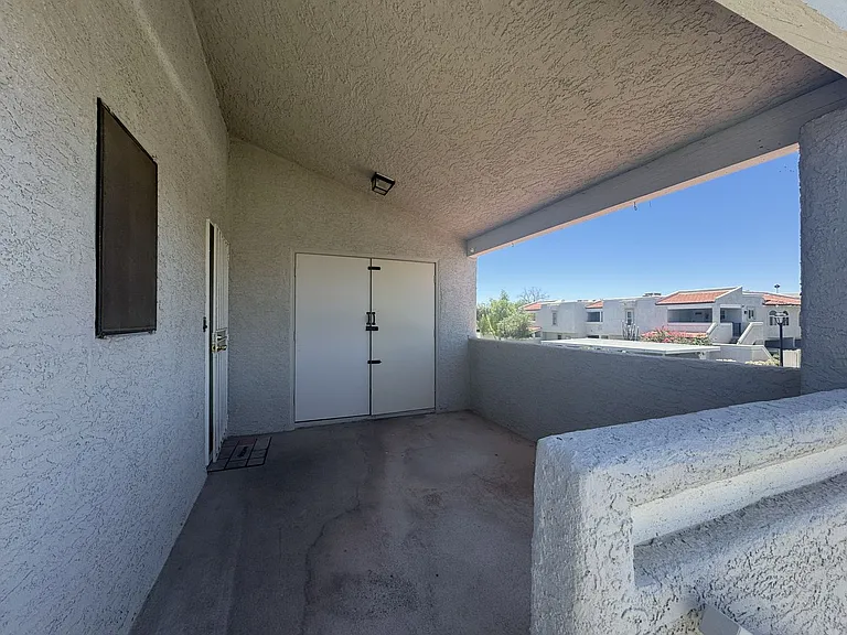 850 S River Dr — Photo 4