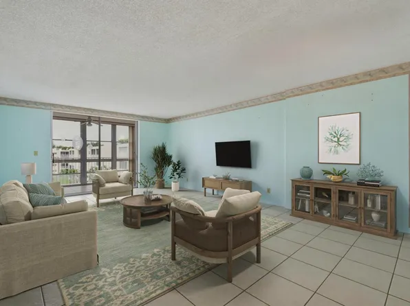 205 SE 11th Terrace #403, Dania Beach, FL 33004