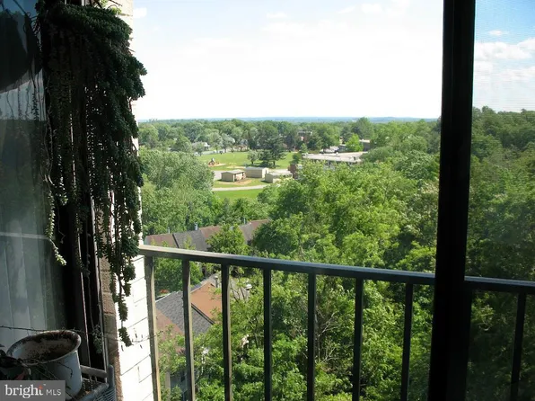 9200 Edwards Way APT 1013, Hyattsville, MD 20783