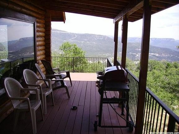 3rd image of N Aspen Circle Dr W