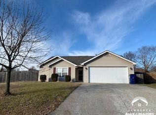 503 River Bend Cir, Lawrence, KS 66044