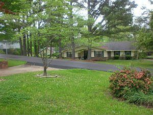 2nd image of 20 Eutaw Dr