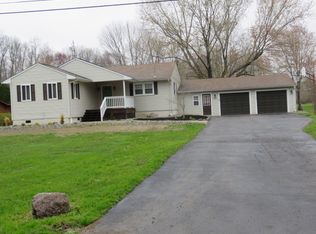 5259 Cottage Dr, Cortland, OH 44410