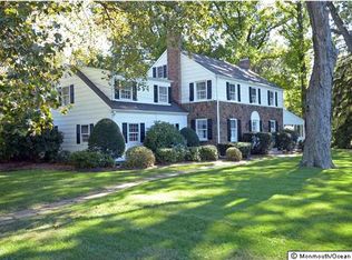 70 Elm Ln, Shrewsbury, NJ 07702