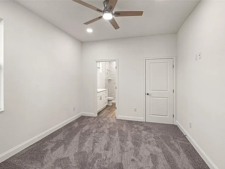5352 Lowell Ave — Photo 15