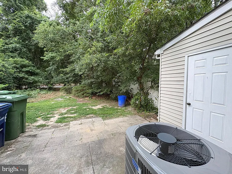 16 Dorchester Cir — Photo 8