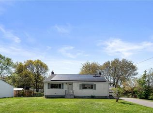 110 Chesslee Rd, East Hartford, CT 06108