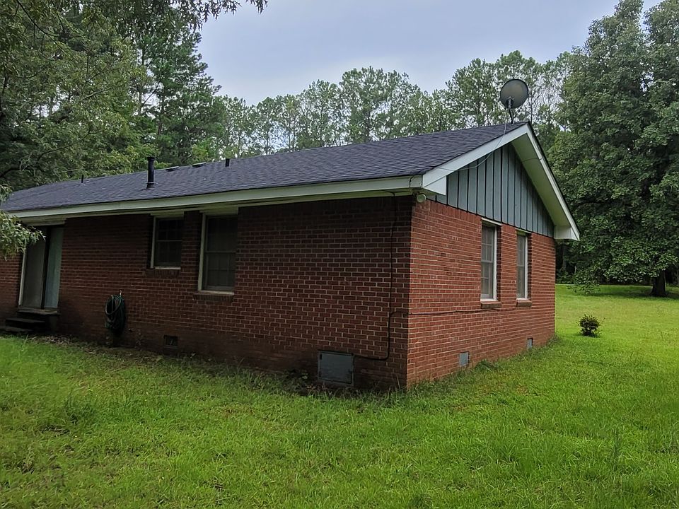 2nd image of 1535 Chapel Hill Rd