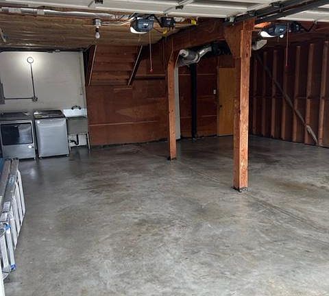 3rd image of 15 Rosemary Ct