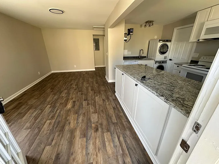 1818 Lisa St #B — Photo 8